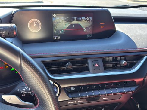 Used 2021 Lexus UX 250h F Sport image 18