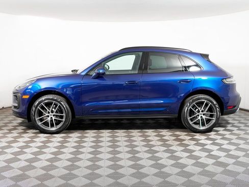 Certified 2026 Porsche Macan AWD/4WD image 2