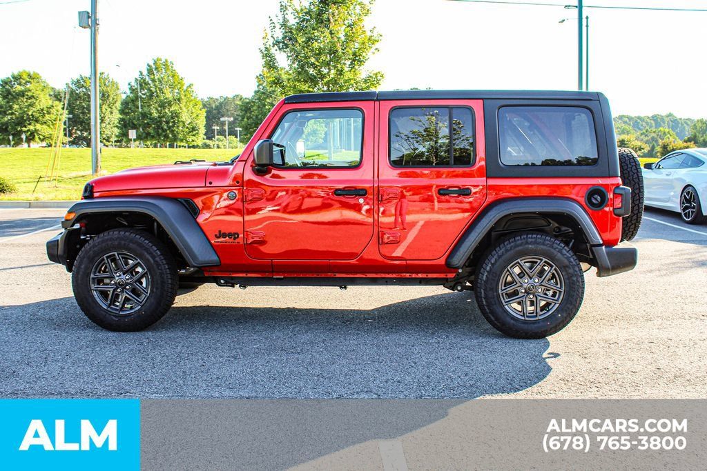Used 2025 Jeep Wrangler Unlimited Sport AWD/4WD image 6