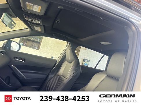 Used 2024 Toyota Corolla Cross XSE w/ Convenience Package image 15