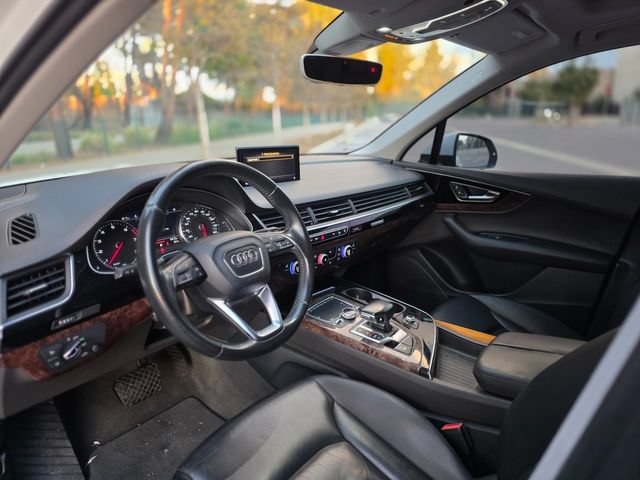 Used 2017 Audi Q7 3.0T Premium AWD/4WD image 35