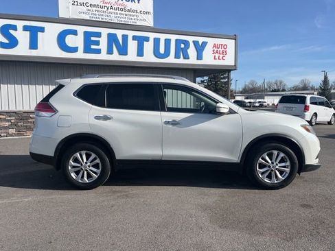 Used 2016 Nissan Rogue SV AWD/4WD image 19