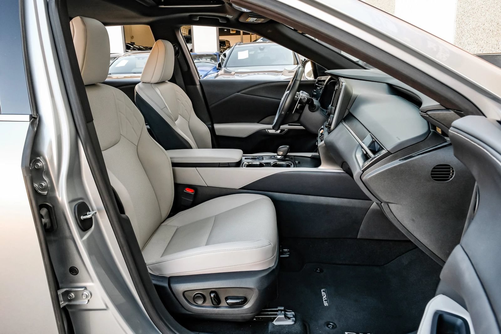 Used 2023 Lexus RX 350 Premium w/ Accessory Package (Z1) FWD image 42