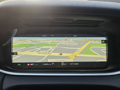 Used 2020 Land Rover Range Rover Evoque SE image 46