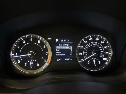 Used 2022 Hyundai Venue Limited FWD image 13