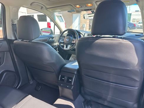 Used 2017 Subaru Outback 2.5i Limited AWD/4WD image 14