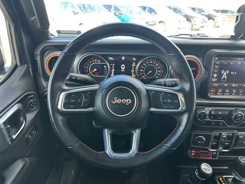 Used 2023 Jeep Gladiator Mojave w/ Cold Weather Group image 43