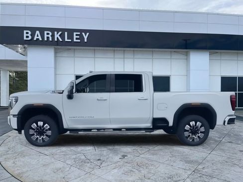 New 2026 GMC Sierra 2500 Denali w/ Denali Reserve Package image 4
