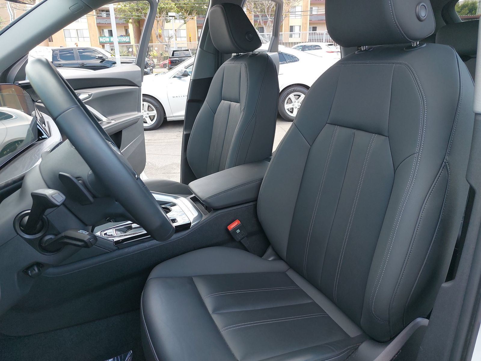 Used 2025 Audi Q5 Premium w/ Convenience Package AWD/4WD image 15