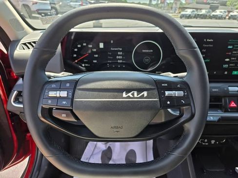 Used 2025 Kia K4 EX FWD image 26
