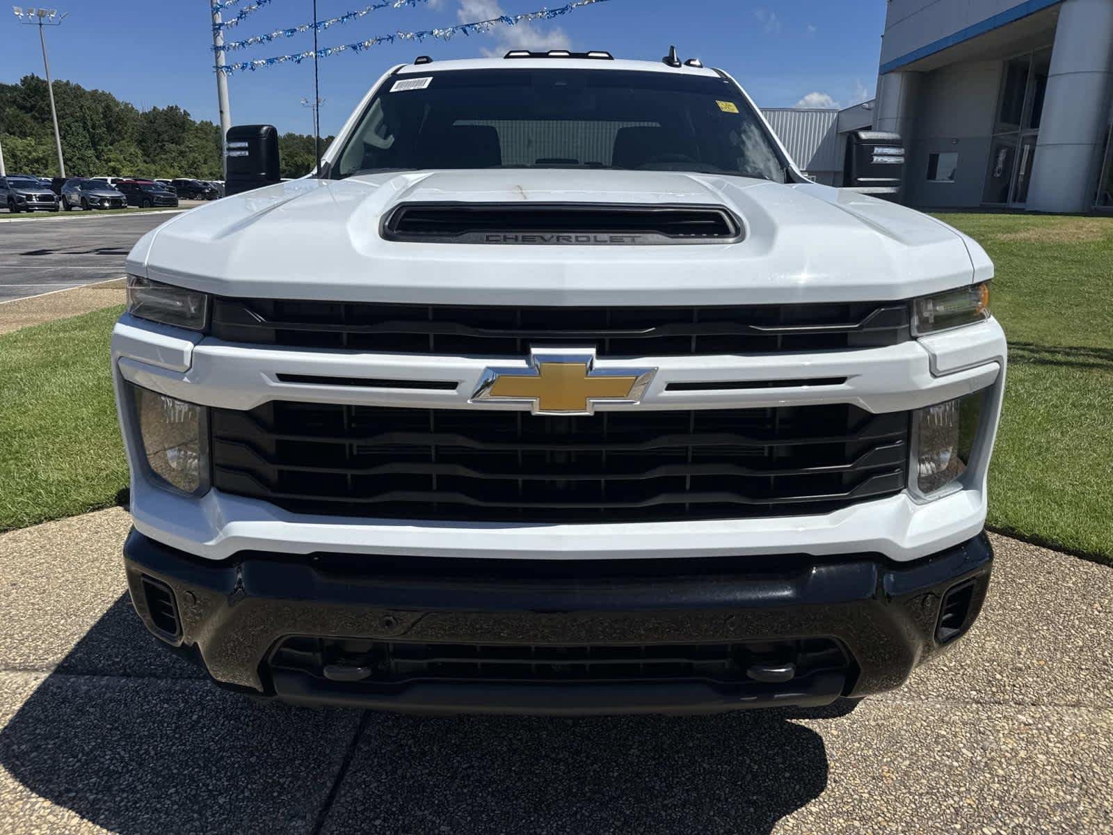 New 2026 Chevrolet Silverado 2500 Custom w/ Custom Value Package AWD/4WD image 2