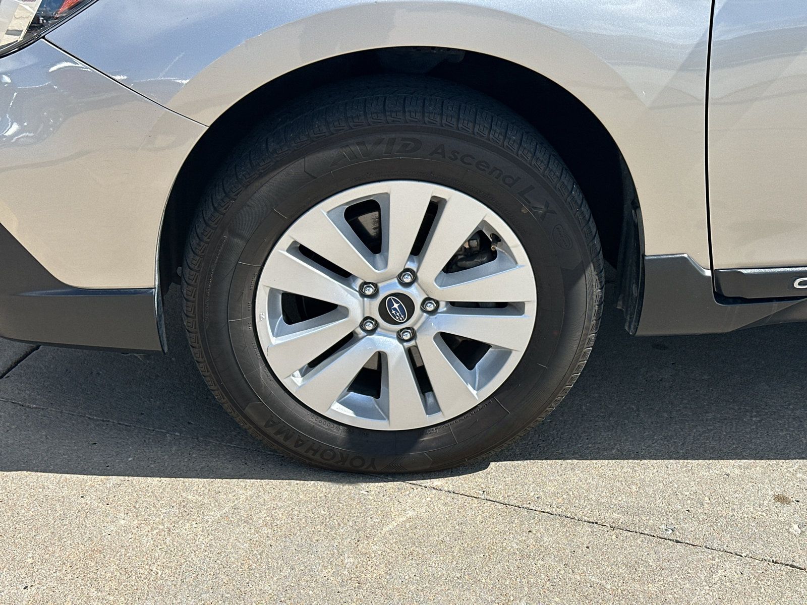 Used 2018 Subaru Outback 2.5i Premium AWD/4WD image 7