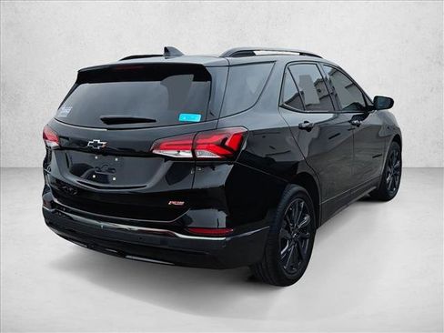 Used 2022 Chevrolet Equinox RS FWD image 4