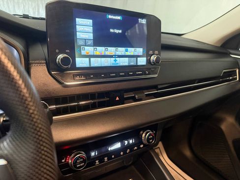 Used 2023 Mitsubishi Outlander SE image 35