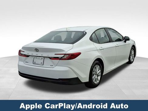 Used 2025 Toyota Camry LE image 7