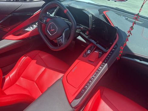 Used 2025 Chevrolet Corvette Stingray Preferred Conv w/ Stealth Interior Trim Package RWD image 4