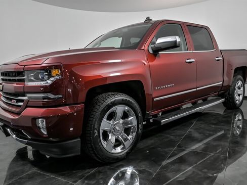 Used 2018 Chevrolet Silverado 1500 LTZ Z71 image 5