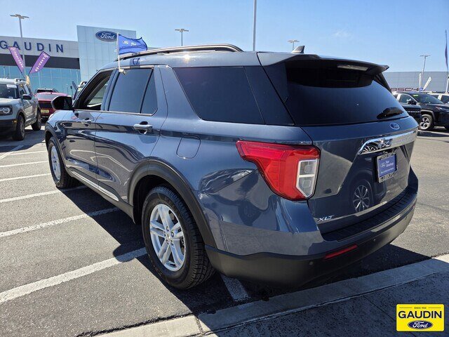 Certified 2021 Ford Explorer XLT RWD image 5