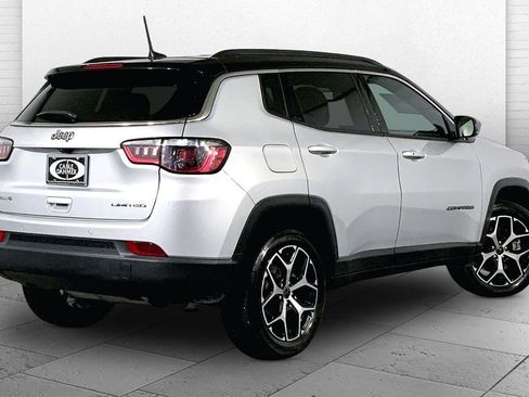 Used 2025 Jeep Compass Limited AWD/4WD image 13