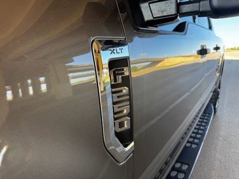 Used 2021 Ford F250 XLT w/ Tremor Off-Road Package image 11