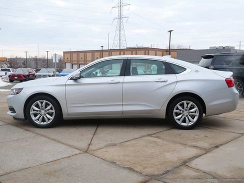 Used 2017 Chevrolet Impala LT image 4