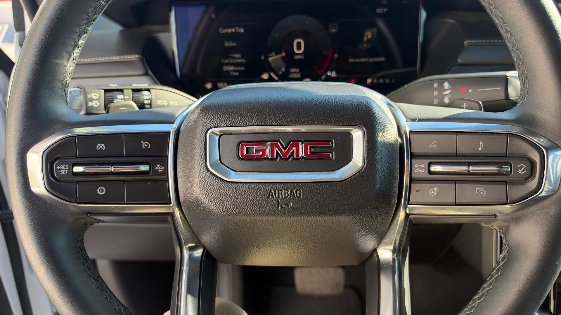 Used 2025 GMC Acadia Elevation FWD image 16