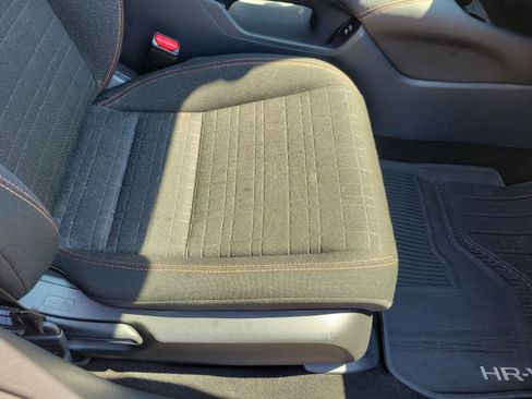 Used 2025 Honda HR-V Sport image 18