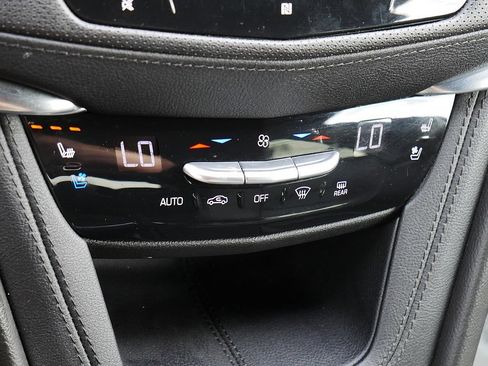 Used 2021 Cadillac XT5 Sportv AWD/4WD image 46