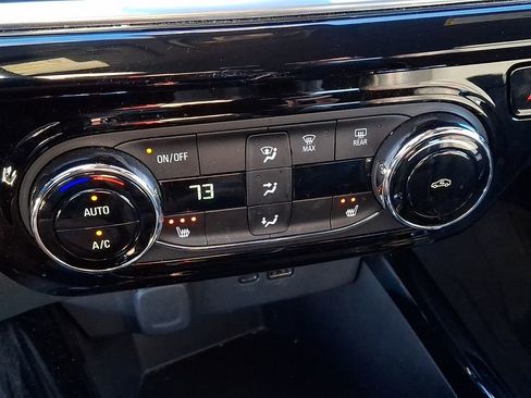 Used 2024 Chevrolet Trax RS image 14