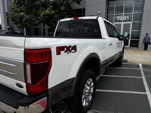 Used 2022 Ford F250 King Ranch w/ King Ranch Ultimate Package AWD/4WD image 2
