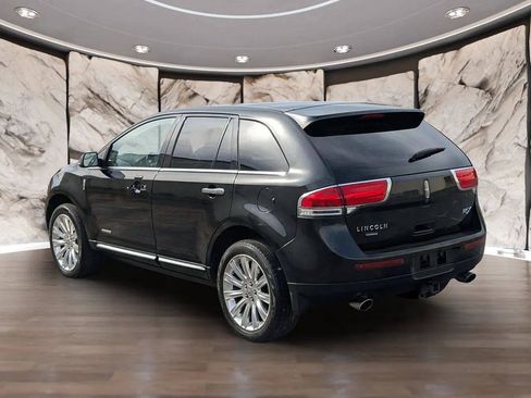 Used 2013 Lincoln MKX FWD image 8
