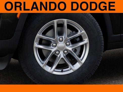 New 2026 Jeep Grand Cherokee Laredo X image 8