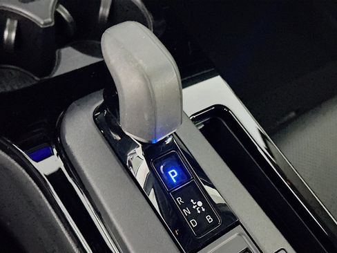 Used 2024 Toyota Prius XLE image 24