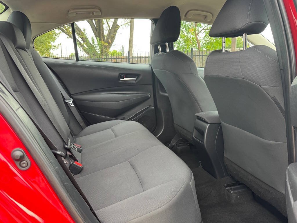 Used 2021 Toyota Corolla LE FWD image 14