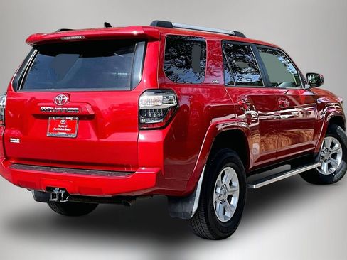 Used 2022 Toyota 4Runner SR5 image 5