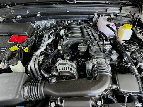 New 2026 Jeep Gladiator Sport image 37