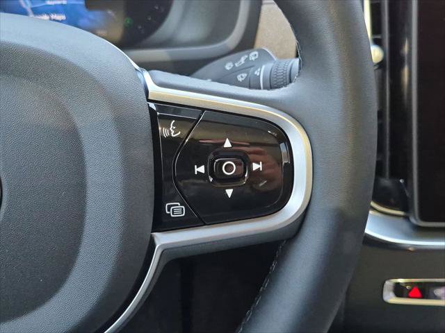 Certified 2026 Volvo XC90 B6 Plus AWD/4WD image 15