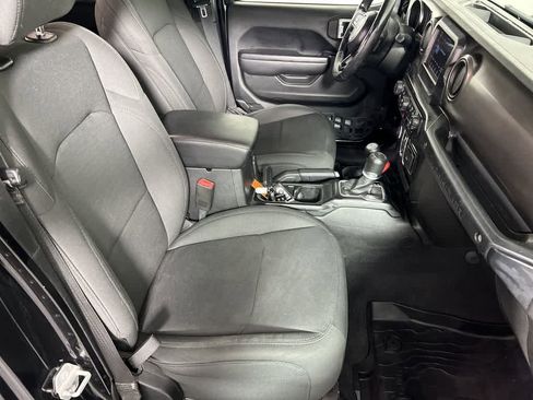 Used 2020 Jeep Wrangler Unlimited Sport S image 23