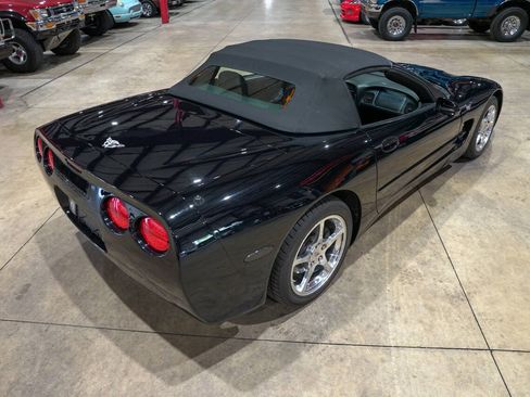 Used 2003 Chevrolet Corvette Convertible w/ Preferred Equipment Group1 RWD image 31