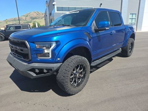 Used 2017 Ford F150 Raptor w/ Equipment Group 802A Luxury AWD/4WD image 3