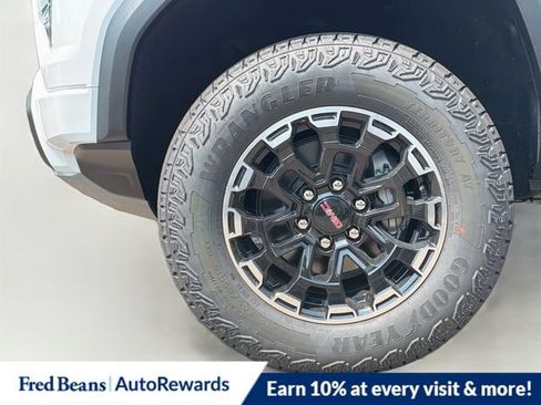 New 2026 GMC Canyon AT4 AWD/4WD image 20