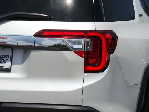 Used 2022 GMC Acadia SLT FWD image 20