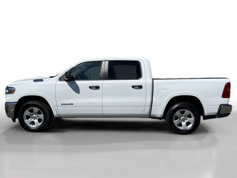 Used 2025 RAM 1500 Big Horn AWD/4WD image 2