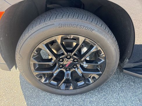 Used 2023 GMC Yukon XL Denali w/ Max Trailering Package image 10