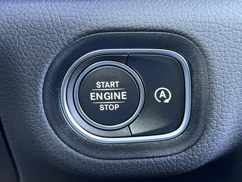 New 2026 Mercedes-Benz GLS 450 4MATIC image 33