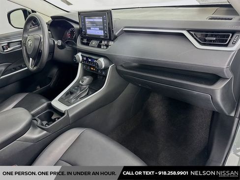 Used 2021 Toyota RAV4 XLE Premium FWD image 29