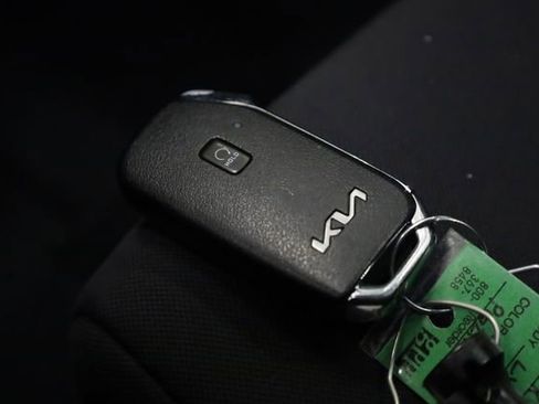 Used 2023 Kia K5 LXS image 27