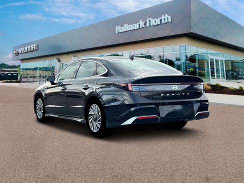 New 2025 Hyundai Sonata Limited image 5