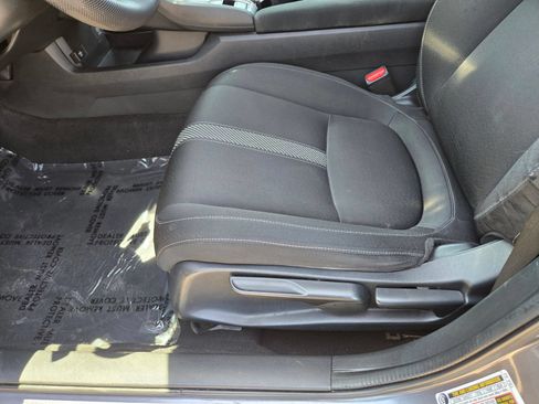 Used 2016 Honda Civic LX image 9