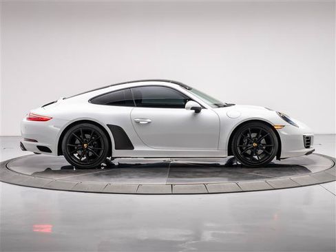 Used 2018 Porsche 911 Carrera RWD image 6